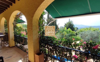 Magnificent villa with beautiful views and privacy in Sierra  Altea Golf.
